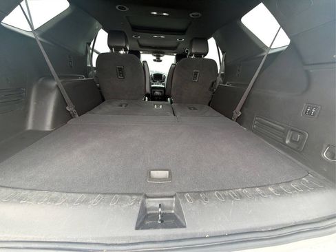 Used 2022 Chevrolet Traverse High Country w/ LPO, Cargo Package AWD/4WD image 23
