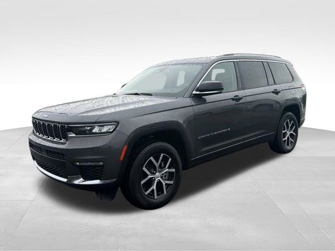 Used 2023 Jeep Grand Cherokee L Limited RWD image 7