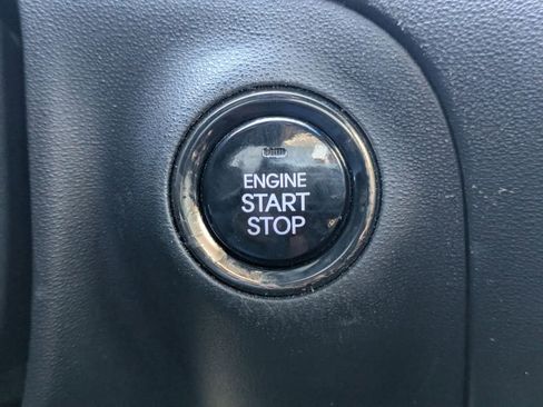 Used 2013 Hyundai Genesis 3.8 image 25