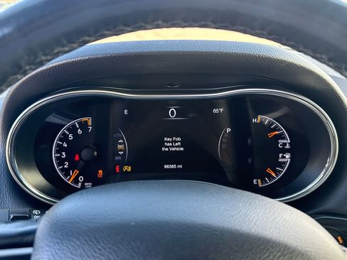 Used 2020 Jeep Grand Cherokee Altitude image 15