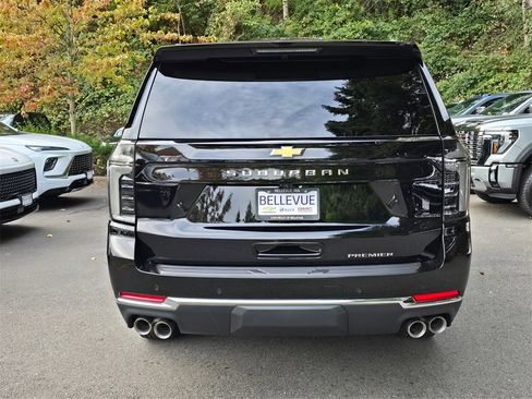 New 2026 Chevrolet Suburban Premier image 4