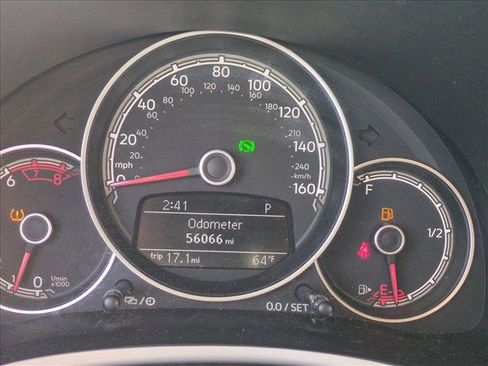 Used 2018 Volkswagen Beetle 2.0T S image 9