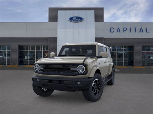 New 2025 Ford Bronco Outer Banks image 2