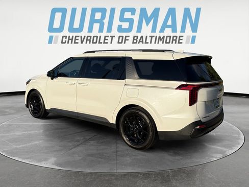 Used 2025 Kia Carnival SX Prestige image 4