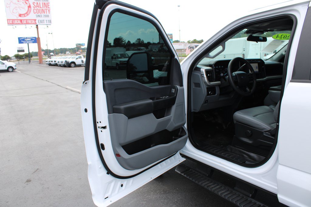 Used 2024 Ford F350 XL w/ 360-Degree Camera Package RWD image 23
