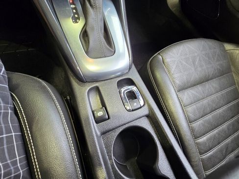 Used 2019 Buick Cascada Premium FWD image 23