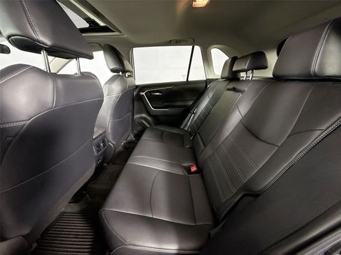 Certified 2020 Toyota RAV4 XLE Premium image 30
