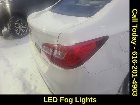 Used 2019 Subaru Legacy 2.5i Premium image 7