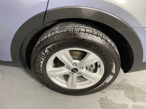 Used 2023 Kia Sorento LX image 26