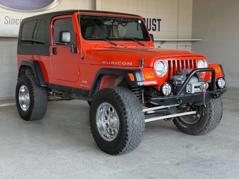 Used 2005 Jeep Wrangler Unlimited Rubicon AWD/4WD image 2