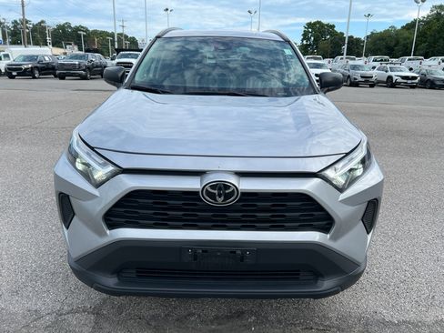Used 2025 Toyota RAV4 LE AWD/4WD image 2