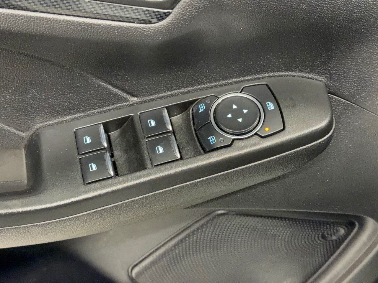 Used 2024 Ford Escape ST-Line w/ Tech Pack #1 AWD/4WD image 15