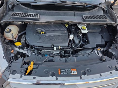 Used 2018 Ford Escape SE FWD image 32