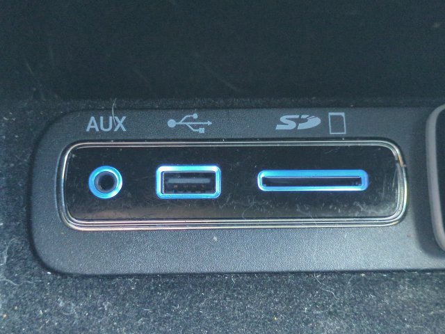 Used 2017 Jeep Grand Cherokee Overland w/ Jeep Active Safety Group AWD/4WD image 23