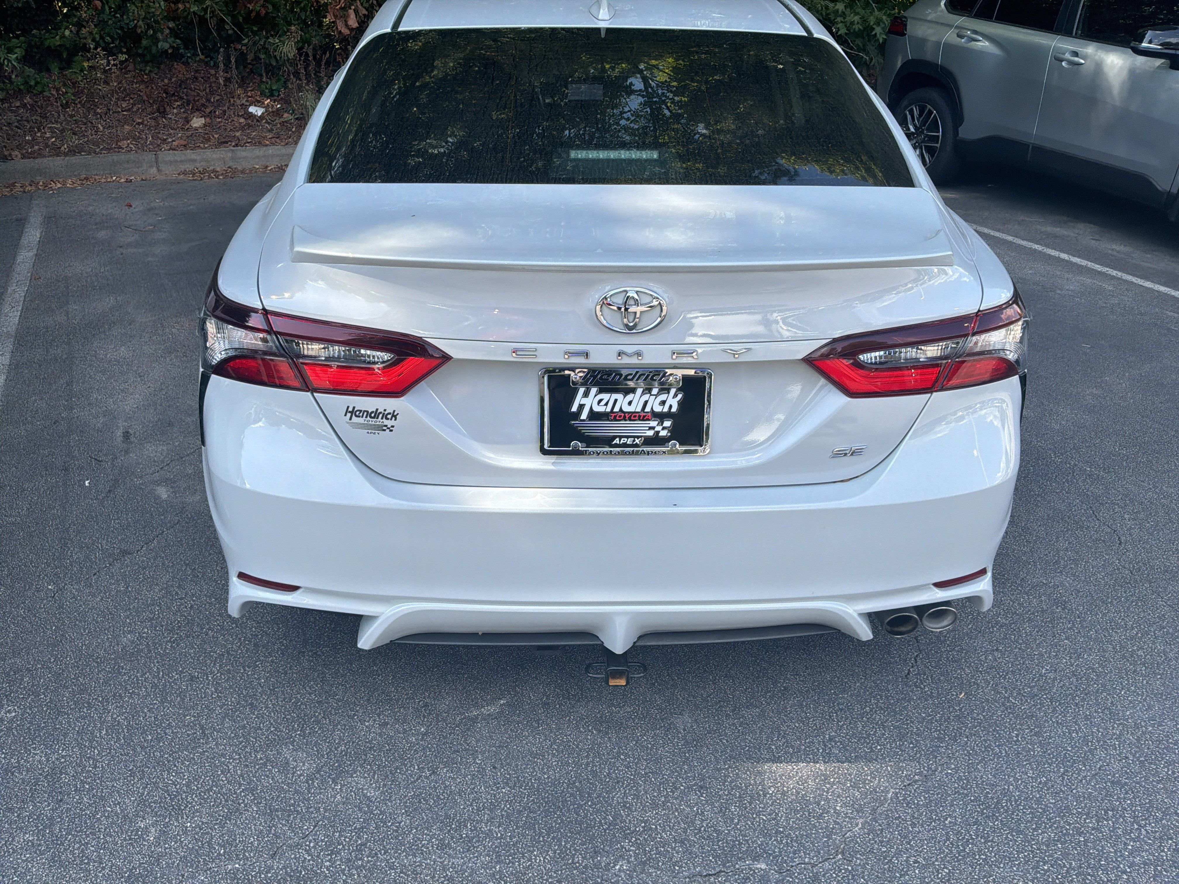 Used 2024 Toyota Camry SE FWD image 9