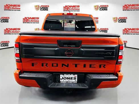 Certified 2025 Nissan Frontier PRO-4X image 14