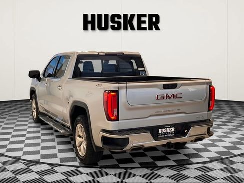 Used 2019 GMC Sierra 1500 SLT w/ SLT Premium Plus Package image 5