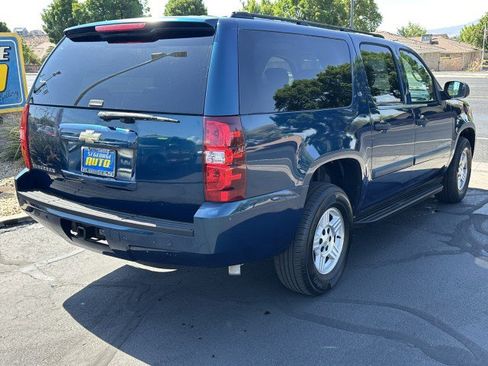 Used 2007 Chevrolet Suburban LS RWD image 3
