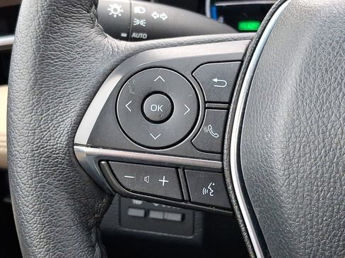 Used 2021 Toyota Avalon XLE image 22