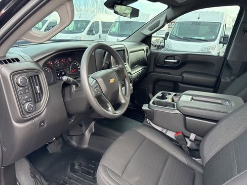 Used 2025 Chevrolet Silverado 1500 Custom image 24