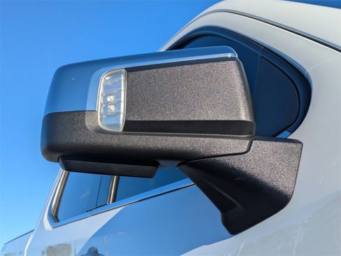 Used 2020 Chevrolet Silverado 1500 LTZ w/ LTZ Premium Package image 12