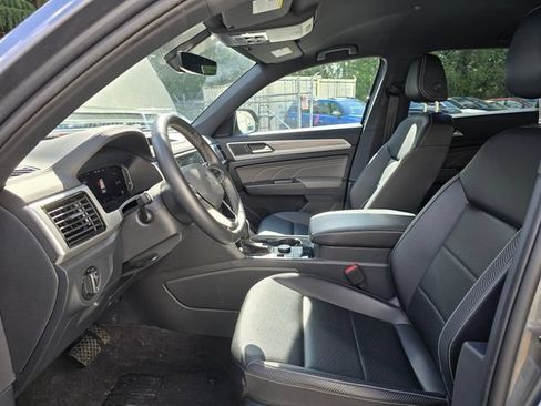 Used 2023 Volkswagen Atlas Cross Sport SE AWD/4WD image 8