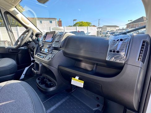 Used 2025 RAM ProMaster 2500 w/ Convenience Group FWD image 19