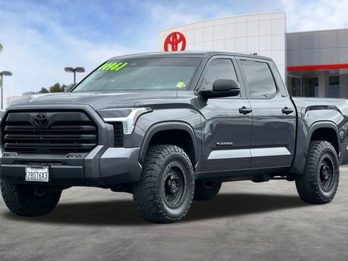 Used 2024 Toyota Tundra SR5 AWD/4WD image 9