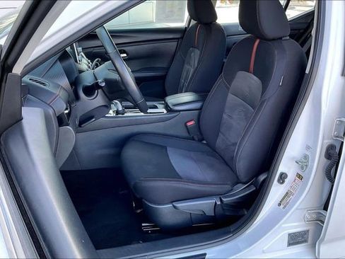 Used 2024 Nissan Sentra SR image 24