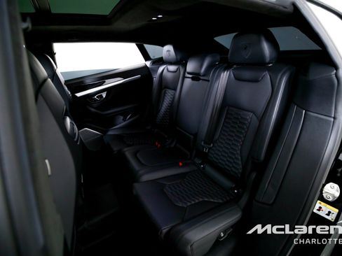 Used 2019 Lamborghini Urus image 18