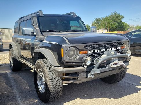 Used 2023 Ford Bronco Everglades image 4