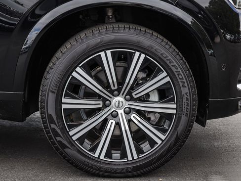 Used 2025 Volvo XC90 B6 Plus image 6