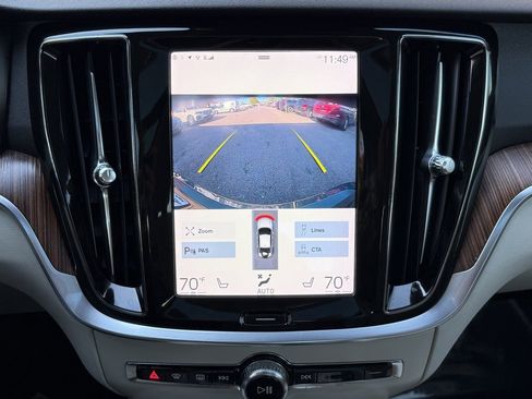 Used 2022 Volvo S60 B5 Momentum w/ Premium Package image 35