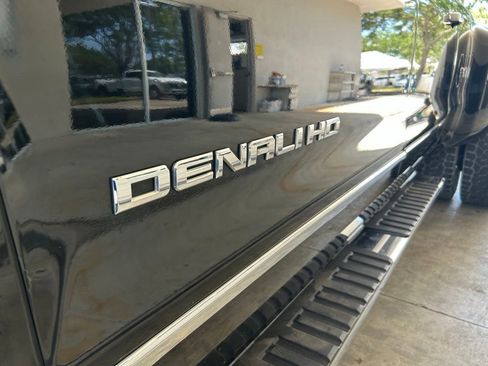 Used 2016 GMC Sierra 3500 Denali w/ Duramax Plus Package AWD/4WD image 16