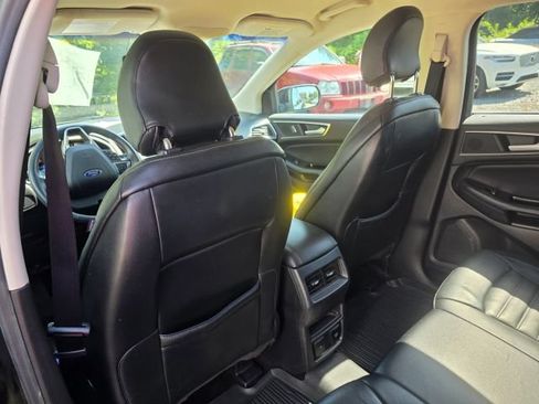 Used 2016 Ford Edge SEL w/ Equipment Group 201A AWD/4WD image 19