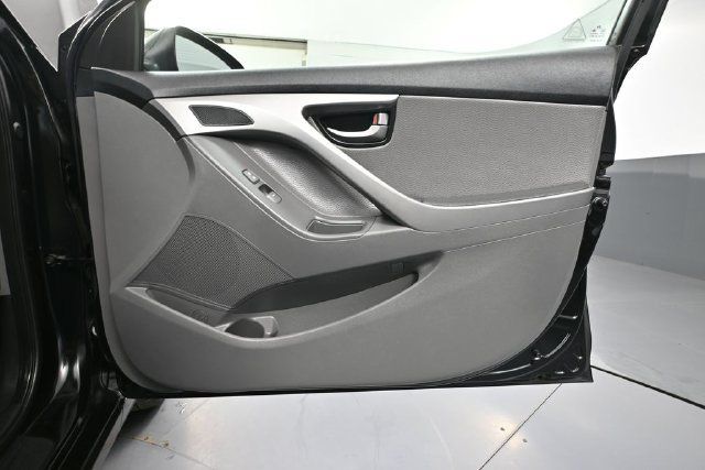 Used 2012 Hyundai Elantra Limited w/ Technology Pkg 5 FWD image 36