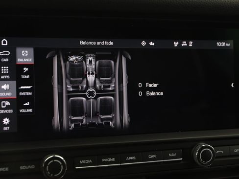 Used 2021 Porsche Macan image 41