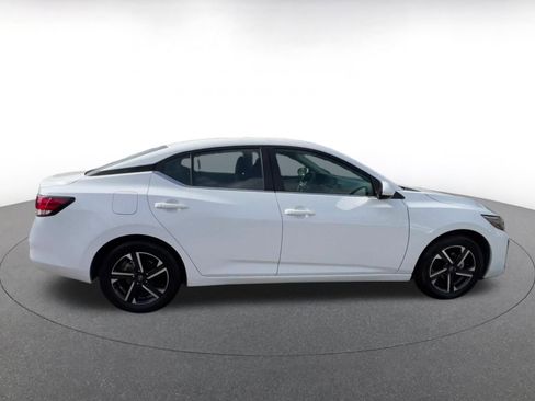 Used 2025 Nissan Sentra SV FWD image 16