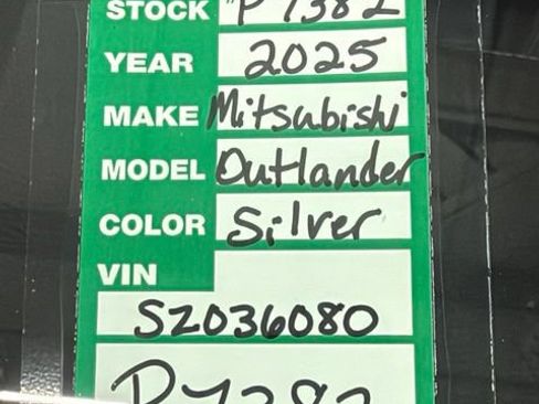 Used 2025 Mitsubishi Outlander SE FWD image 28