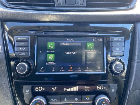 Certified 2020 Nissan Rogue SV w/ Sun & Sound Touring Package image 20