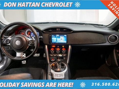 Used 2018 Toyota 86 image 3