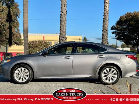 Used 2013 Lexus ES 300h image 24