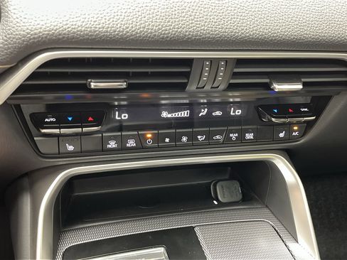 Certified 2024 MAZDA CX-90 3.3 Turbo w/ Preferred Plus image 23