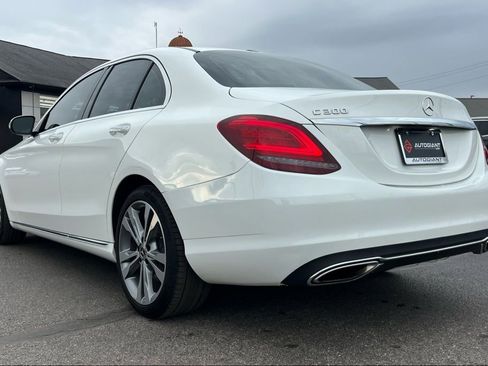 Used 2019 Mercedes-Benz C 300 Sedan image 5