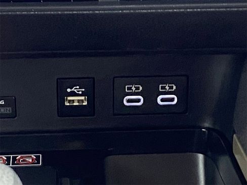 Certified 2025 Toyota Camry LE image 31