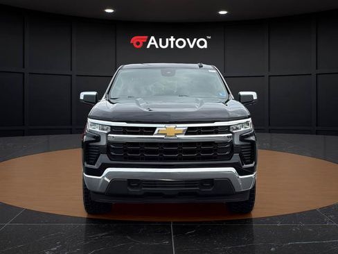 Used 2025 Chevrolet Silverado 1500 LT AWD/4WD image 8