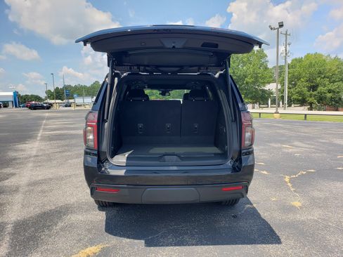 Used 2023 Chevrolet Tahoe RST w/ Luxury Package RWD image 9