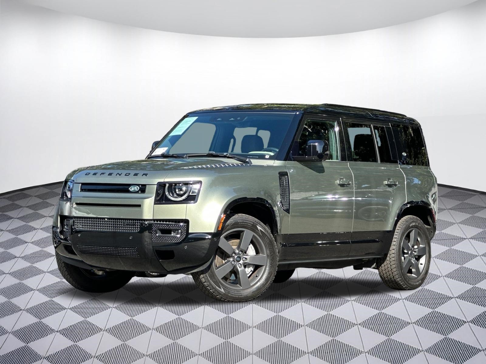 Used 2023 Land Rover Defender 110 X-Dynamic SE AWD/4WD image 1