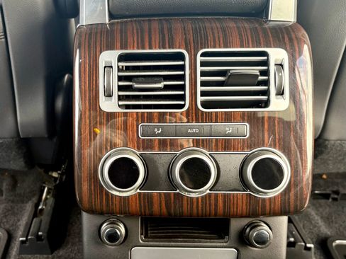 Used 2017 Land Rover Range Rover image 23