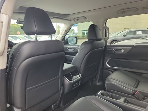 New 2026 INFINITI QX80 Luxe image 10